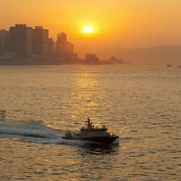 Pogled na zalazak sunca iz Victoria Harbour i Kowloon, Hong Kong, China Poster Tisak Cindy Miller Hopkins